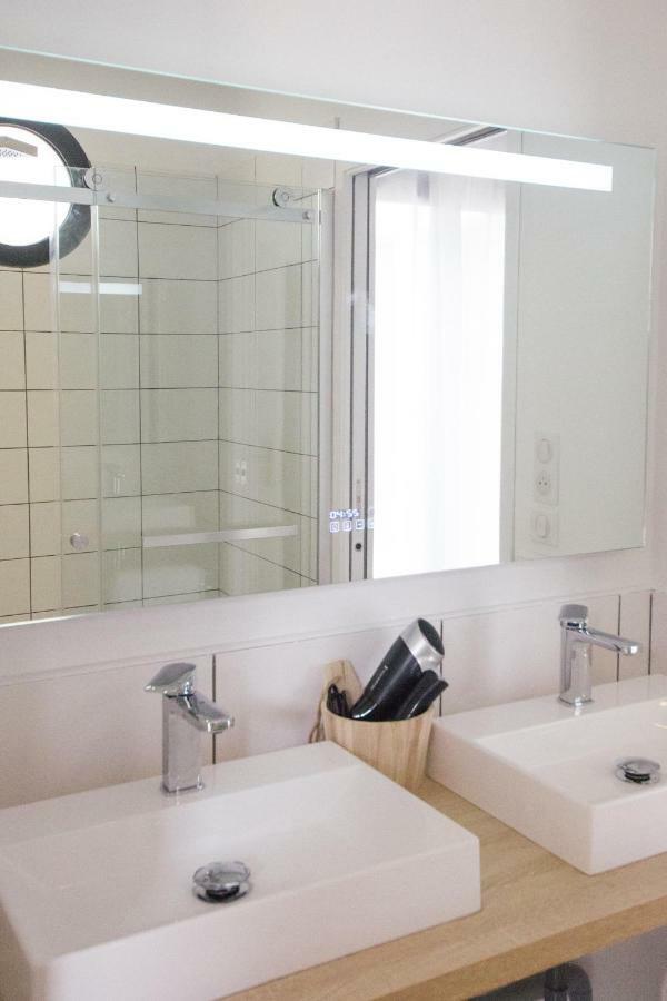 Pradelle Et Swimming Pool Bed & Breakfast Clermont-Ferrand